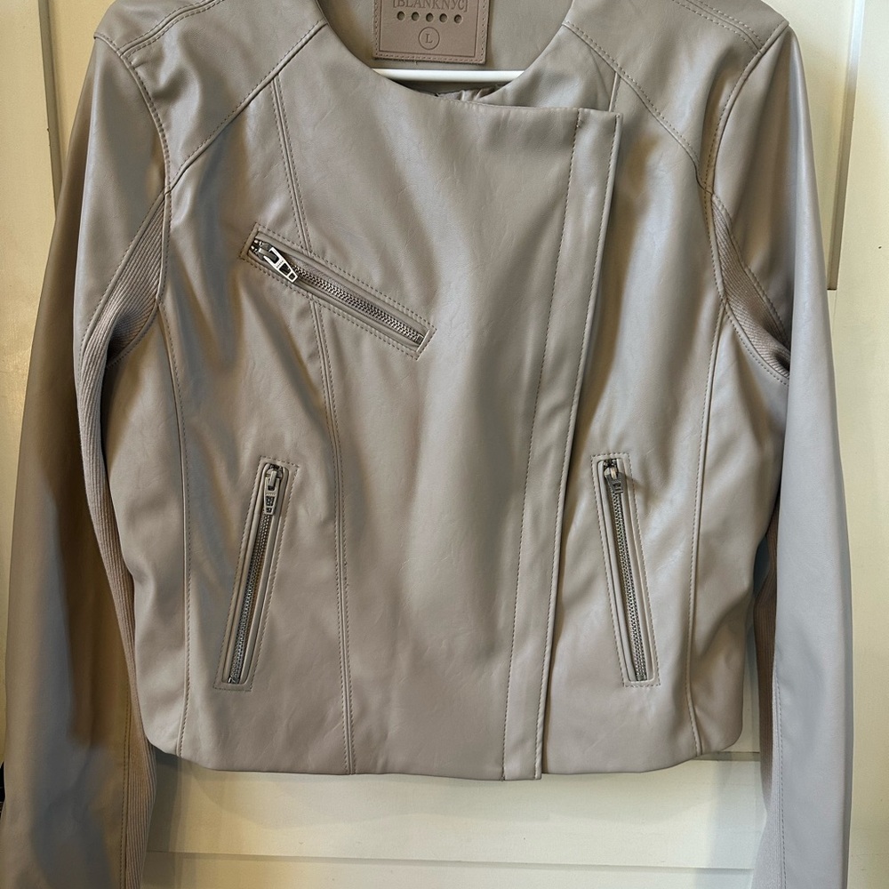 [BLANKNYC] Faux Leather Moto Jacket – Taupe Gray – Size L